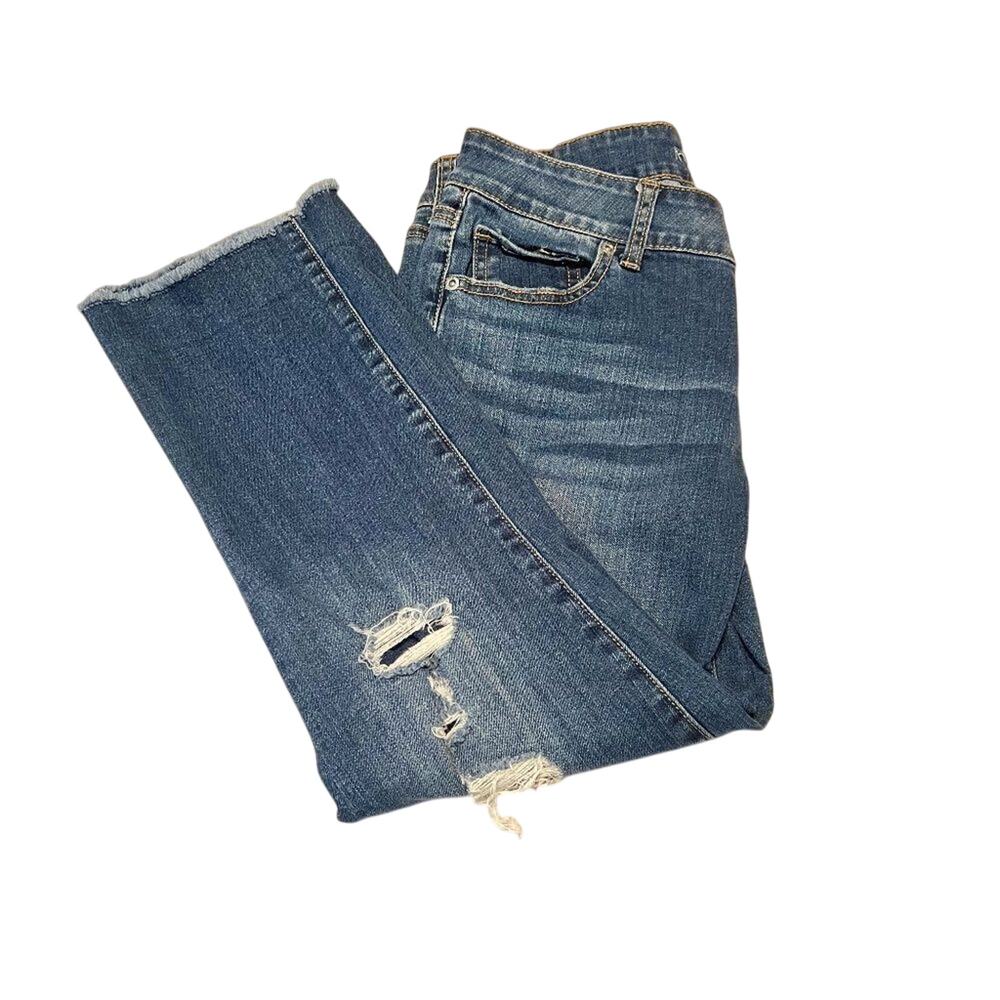 Maurices jeans raw edge distressed cropped straight leg blue denim thrashed Sz 6